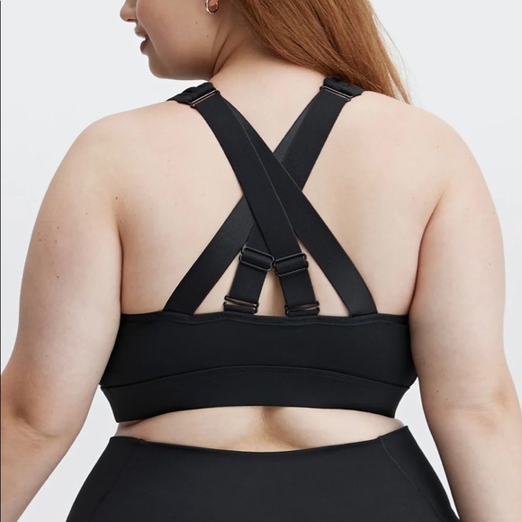 Fabletics Sports Bra - Picture 4 of 9